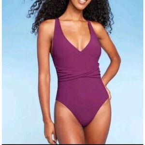Shade & Shore Ribbed Purple Twist-Front One Piece Swimsuit Size Medium